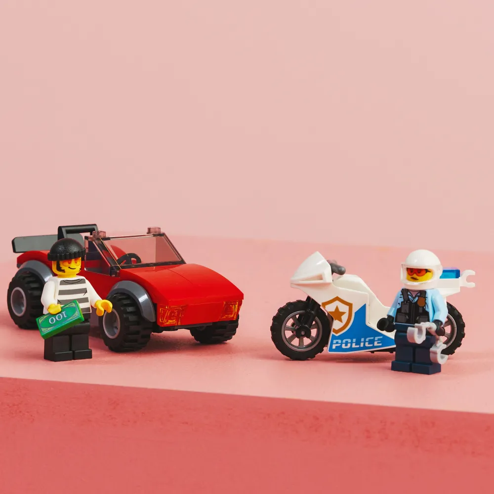 Dollarstore Lego® City>LEGO® City Police - Biljakt med polismotorcykel